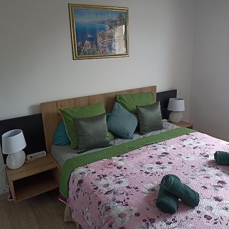 Chambre Privee Montaigu-Vendee Exteriör bild